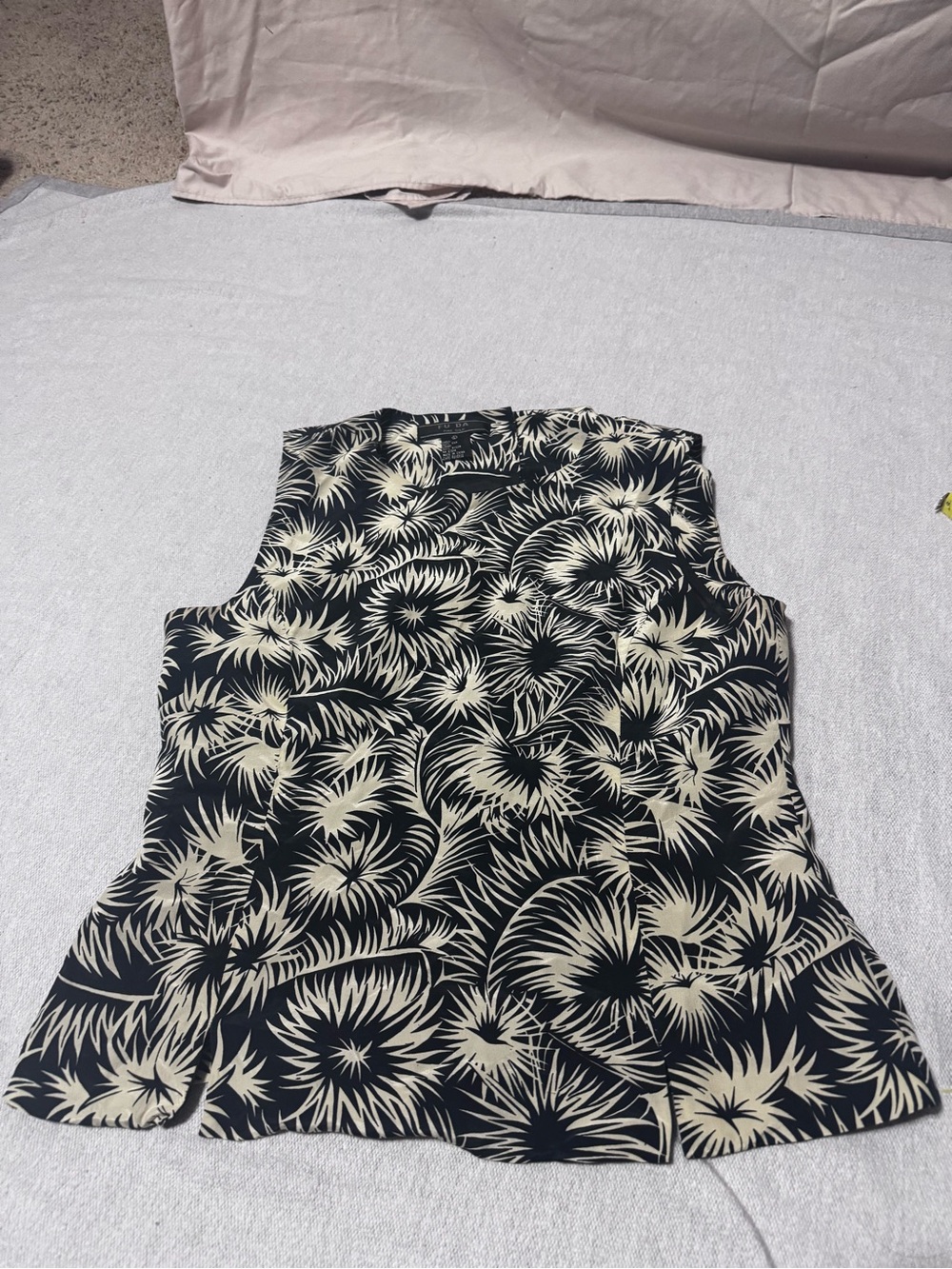 100% Silk Black & Cream Floral-Print button up Sleeveless Top